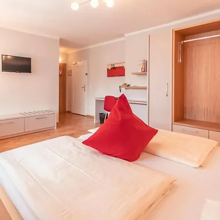 Rosenvilla 4*