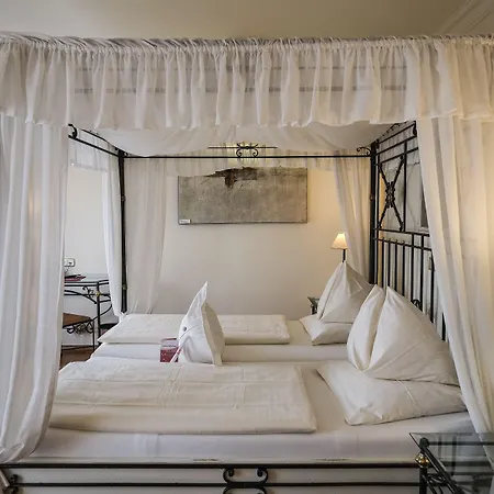 Rosenvilla Отель 4*
