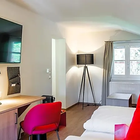 Rosenvilla Hotel 4*