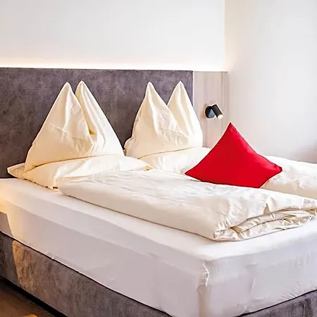 Ξενοδοχείο Rosenvilla 4*