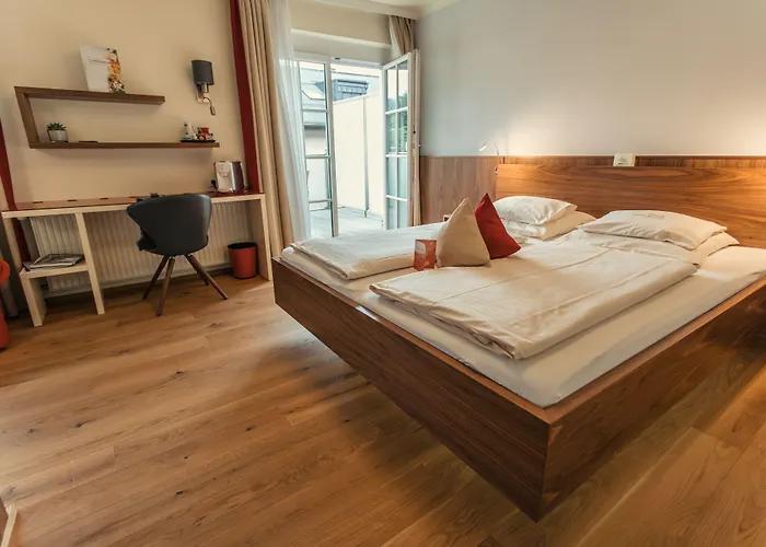 Rosenvilla Hotell 4*